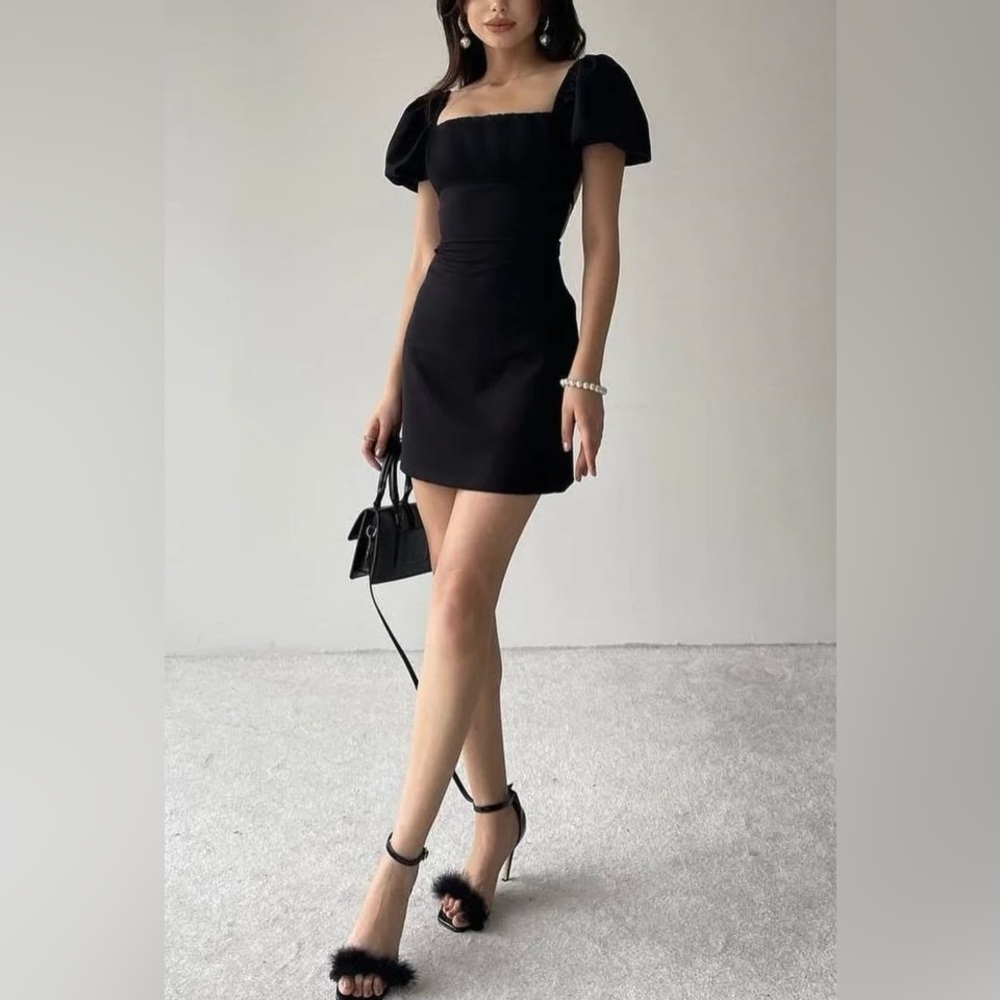 ✨️ NEW WITH TAGS ZARA OPEN BACK MINI DRESS SMALL